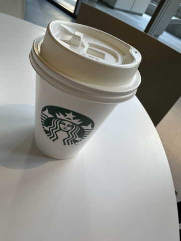 スターバックスコーヒー飯田橋サクラテラス店2